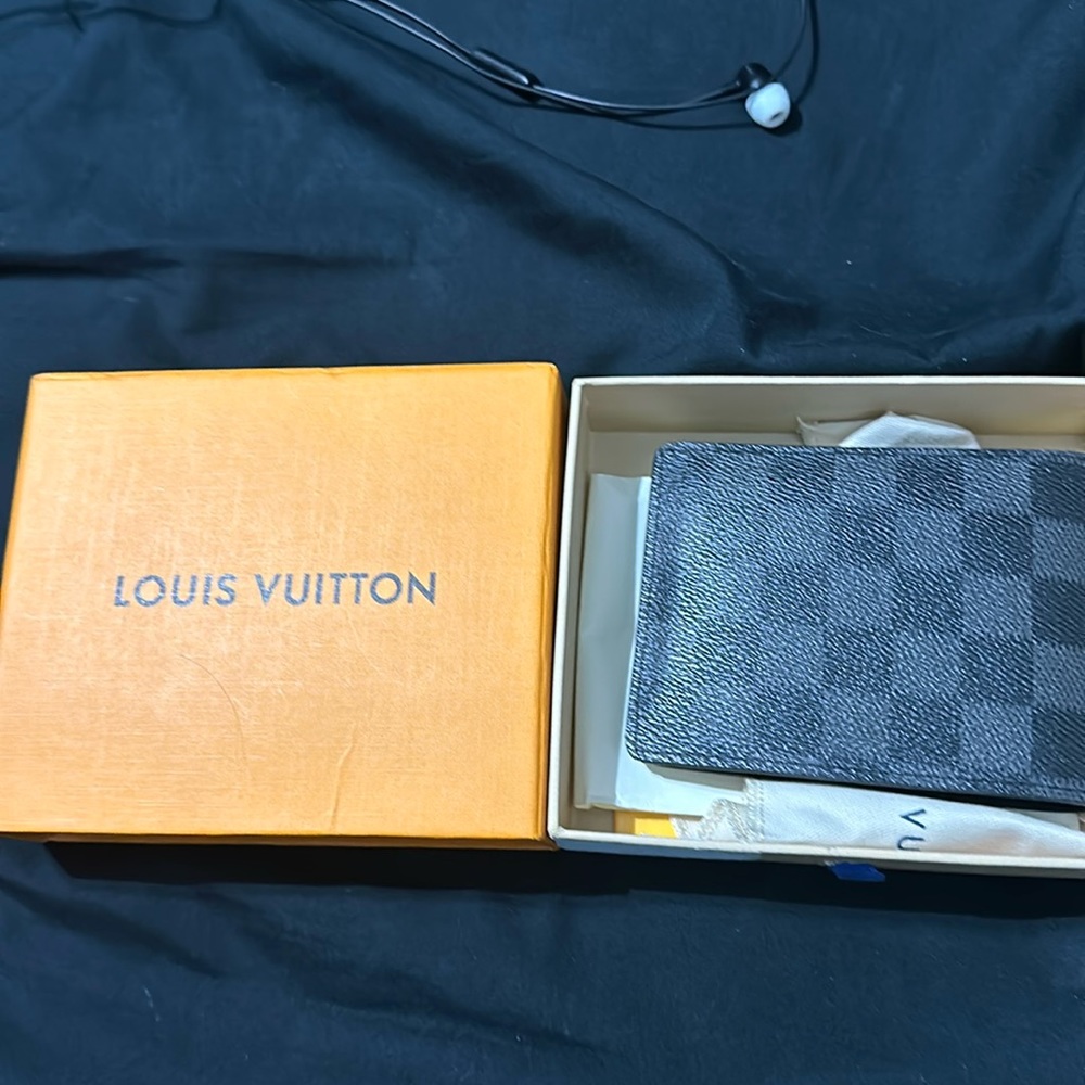 Lv wallet